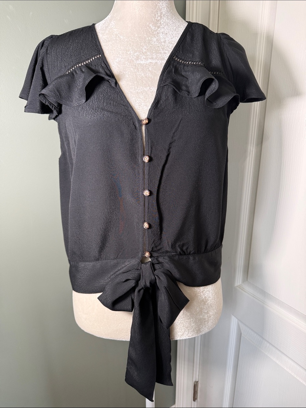 Express Black Flutter Sleeve Tie Front Button Blouse Top Size M